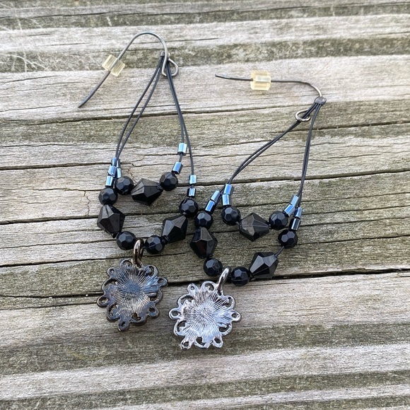 Body Central black beaded drop earrings retro gothic earrings - Picture 3 of 3